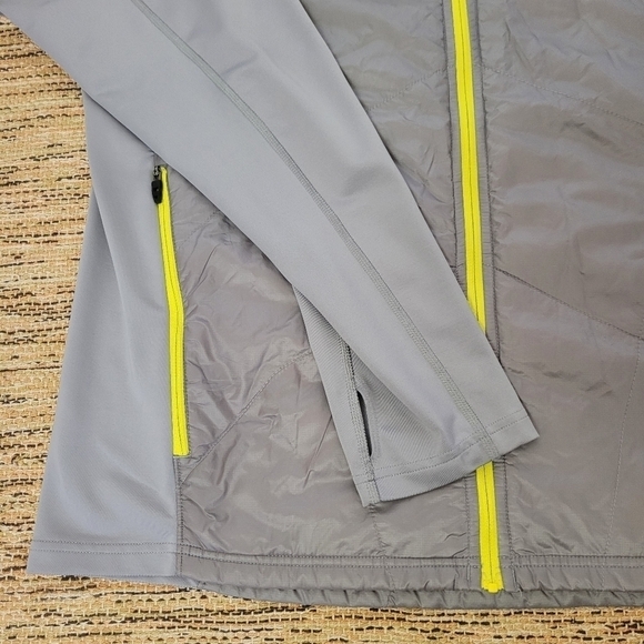 The North Face Primaloft Pertex Quantum Running Jacket - Picture 15 of 16